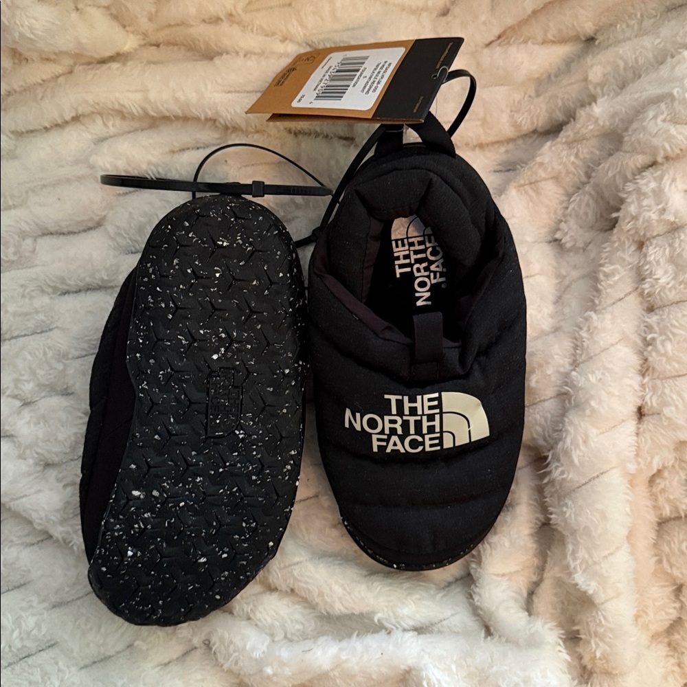 The North Face Black Insulated Slippers - Picture 2 of 4
